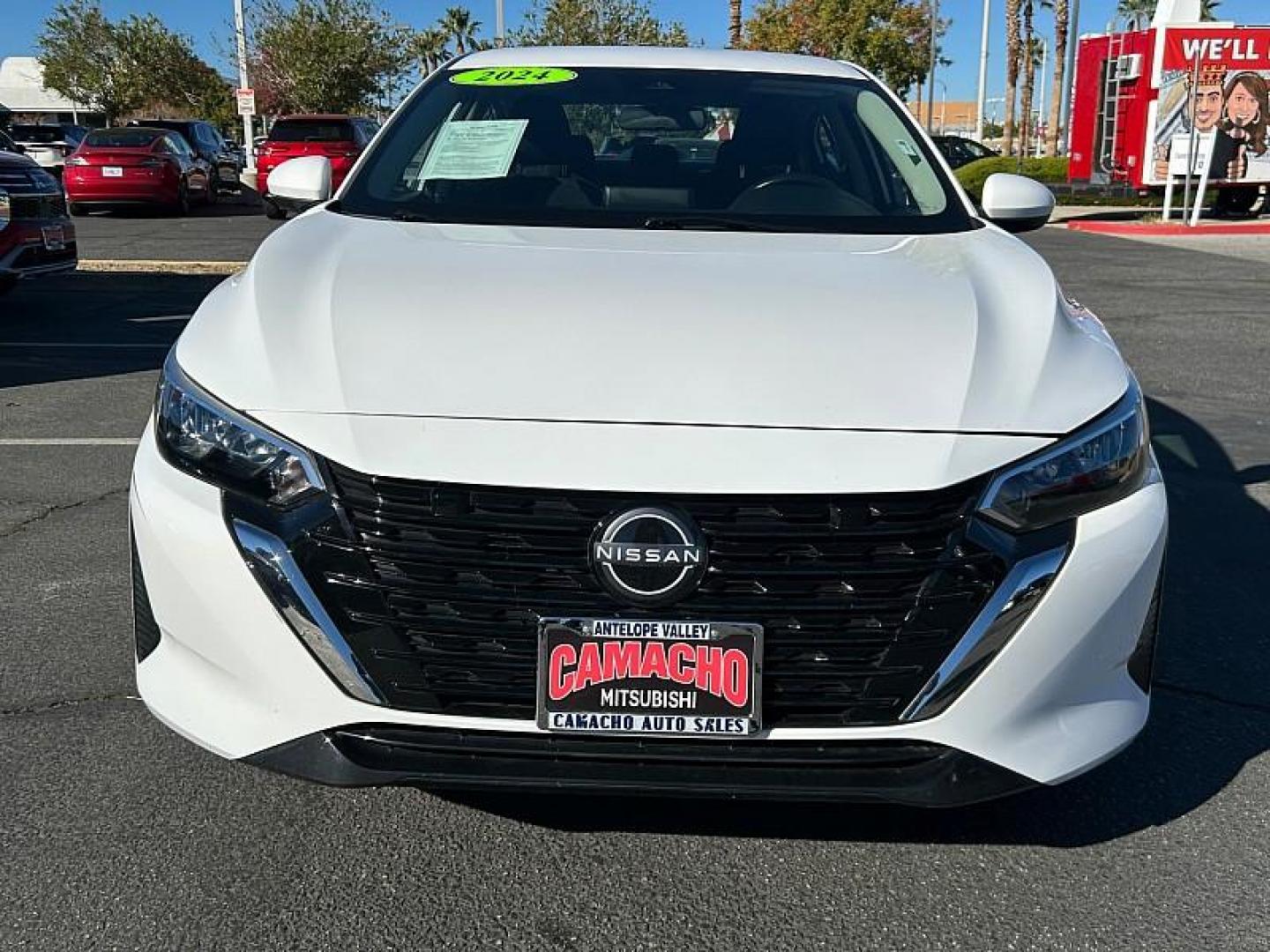 2024 WHITE Nissan Sentra (3N1AB8CVXRY) with an 4-Cyl 2.0 Liter engine, Automatic CVT w/Xtronic transmission, located at 412 Auto Vista Drive, Palmdale, CA, 93551, (661) 945-0620, 34.592636, -118.136681 - Photo#5