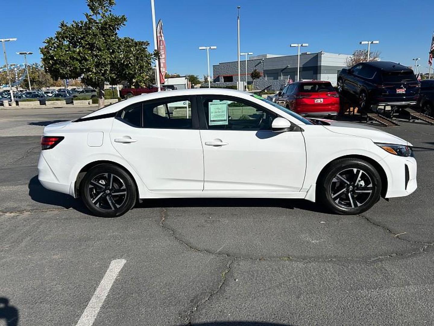 2024 WHITE Nissan Sentra (3N1AB8CVXRY) with an 4-Cyl 2.0 Liter engine, Automatic CVT w/Xtronic transmission, located at 412 Auto Vista Drive, Palmdale, CA, 93551, (661) 945-0620, 34.592636, -118.136681 - Photo#8