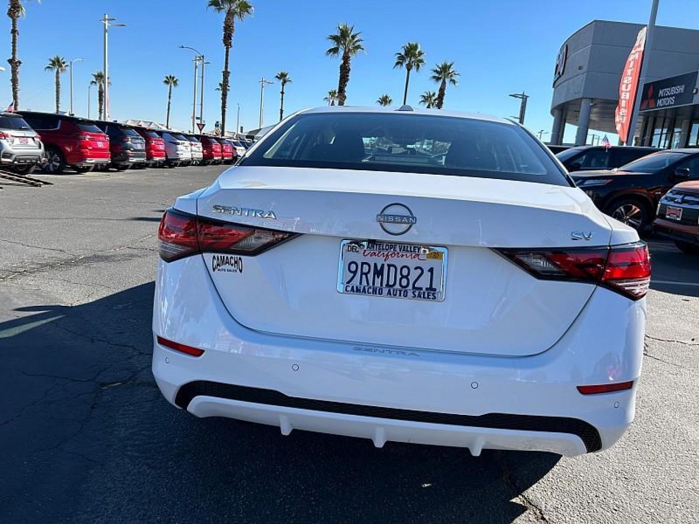 2024 WHITE Nissan Sentra (3N1AB8CVXRY) with an 4-Cyl 2.0 Liter engine, Automatic CVT w/Xtronic transmission, located at 412 Auto Vista Drive, Palmdale, CA, 93551, (661) 945-0620, 34.592636, -118.136681 - Photo#14