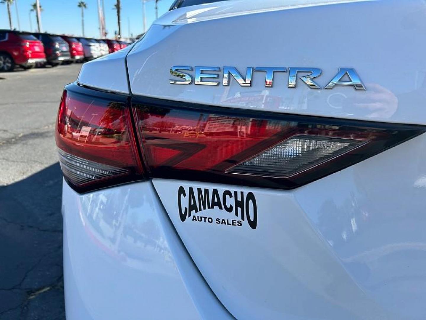 2024 WHITE Nissan Sentra (3N1AB8CVXRY) with an 4-Cyl 2.0 Liter engine, Automatic CVT w/Xtronic transmission, located at 412 Auto Vista Drive, Palmdale, CA, 93551, (661) 945-0620, 34.592636, -118.136681 - Photo#47