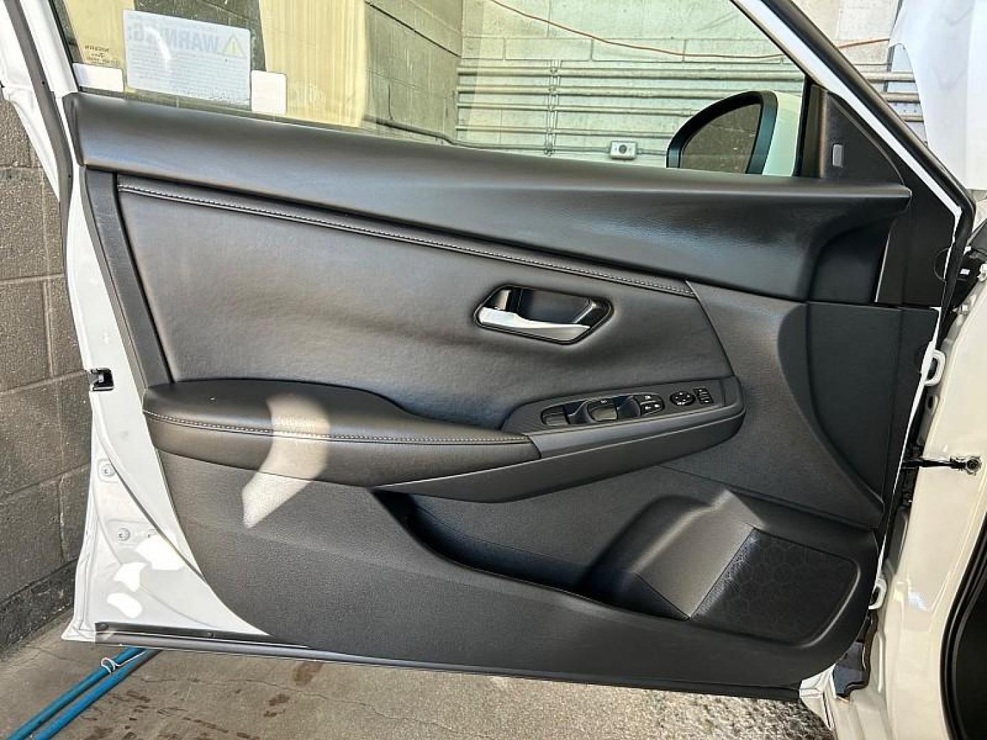 2024 WHITE Nissan Sentra (3N1AB8CVXRY) with an 4-Cyl 2.0 Liter engine, Automatic CVT w/Xtronic transmission, located at 412 Auto Vista Drive, Palmdale, CA, 93551, (661) 945-0620, 34.592636, -118.136681 - Photo#50