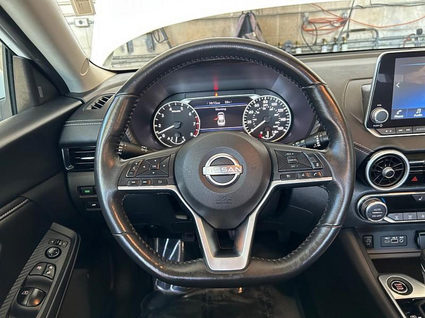 2024 WHITE Nissan Sentra (3N1AB8CVXRY) with an 4-Cyl 2.0 Liter engine, Automatic CVT w/Xtronic transmission, located at 412 Auto Vista Drive, Palmdale, CA, 93551, (661) 945-0620, 34.592636, -118.136681 - Photo#71