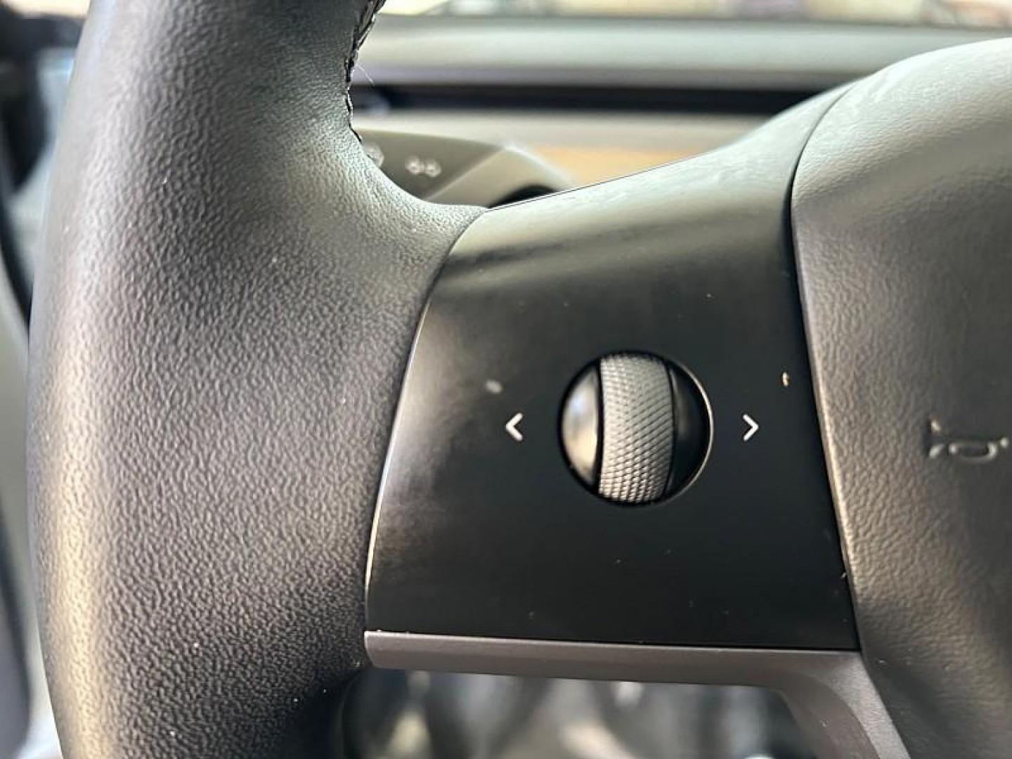 2024 WHITE Nissan Sentra (3N1AB8CVXRY) with an 4-Cyl 2.0 Liter engine, Automatic CVT w/Xtronic transmission, located at 412 Auto Vista Drive, Palmdale, CA, 93551, (661) 945-0620, 34.592636, -118.136681 - Photo#82