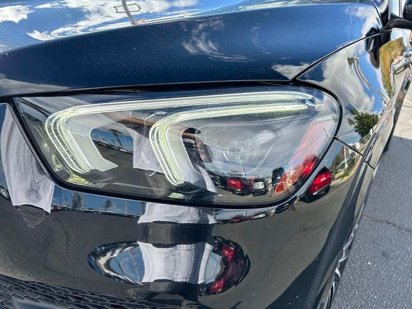 2020 BLACK Mercedes-Benz GLE-Class (4JGFB4JB8LA) with an 4-Cyl Turbo 2.0 Liter engine, Automatic 9-Spd 9G-Tronic transmission, located at 412 Auto Vista Drive, Palmdale, CA, 93551, (661) 945-0620, 34.592636, -118.136681 - Photo#3