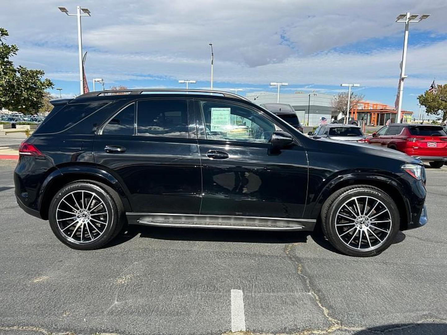 2020 BLACK Mercedes-Benz GLE-Class (4JGFB4JB8LA) with an 4-Cyl Turbo 2.0 Liter engine, Automatic 9-Spd 9G-Tronic transmission, located at 412 Auto Vista Drive, Palmdale, CA, 93551, (661) 945-0620, 34.592636, -118.136681 - Photo#9