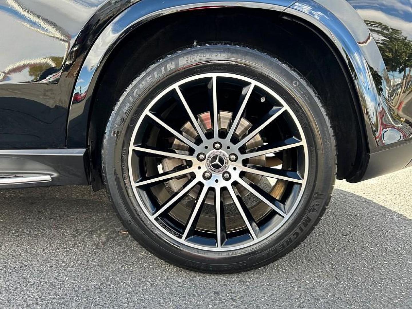 2020 BLACK Mercedes-Benz GLE-Class (4JGFB4JB8LA) with an 4-Cyl Turbo 2.0 Liter engine, Automatic 9-Spd 9G-Tronic transmission, located at 412 Auto Vista Drive, Palmdale, CA, 93551, (661) 945-0620, 34.592636, -118.136681 - Photo#13