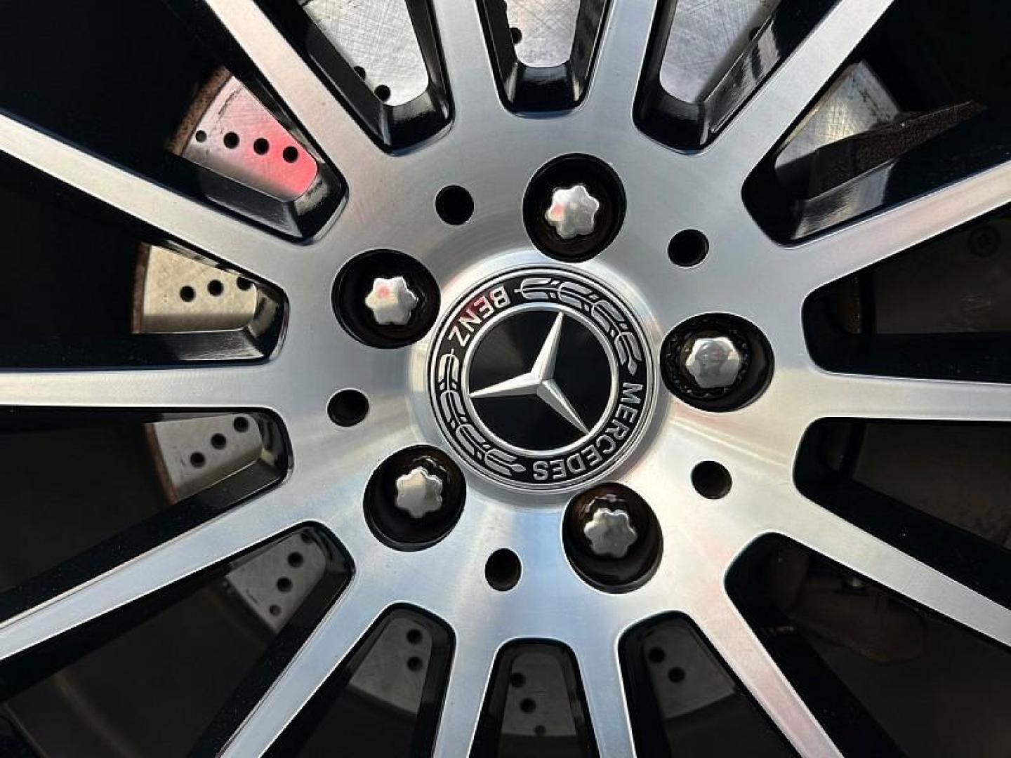 2020 BLACK Mercedes-Benz GLE-Class (4JGFB4JB8LA) with an 4-Cyl Turbo 2.0 Liter engine, Automatic 9-Spd 9G-Tronic transmission, located at 412 Auto Vista Drive, Palmdale, CA, 93551, (661) 945-0620, 34.592636, -118.136681 - Photo#15