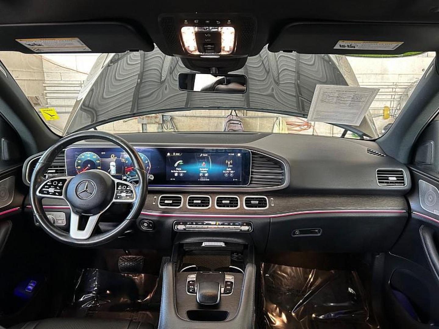 2020 BLACK Mercedes-Benz GLE-Class (4JGFB4JB8LA) with an 4-Cyl Turbo 2.0 Liter engine, Automatic 9-Spd 9G-Tronic transmission, located at 412 Auto Vista Drive, Palmdale, CA, 93551, (661) 945-0620, 34.592636, -118.136681 - Photo#25