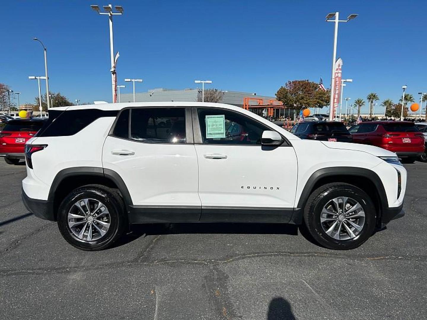 2025 WHITE Chevrolet Equinox (3GNAXHEG8SL) with an 4-Cyl Turbo 1.5 Liter engine, Automatic CVT transmission, located at 412 Auto Vista Drive, Palmdale, CA, 93551, (661) 945-0620, 34.592636, -118.136681 - Photo#8