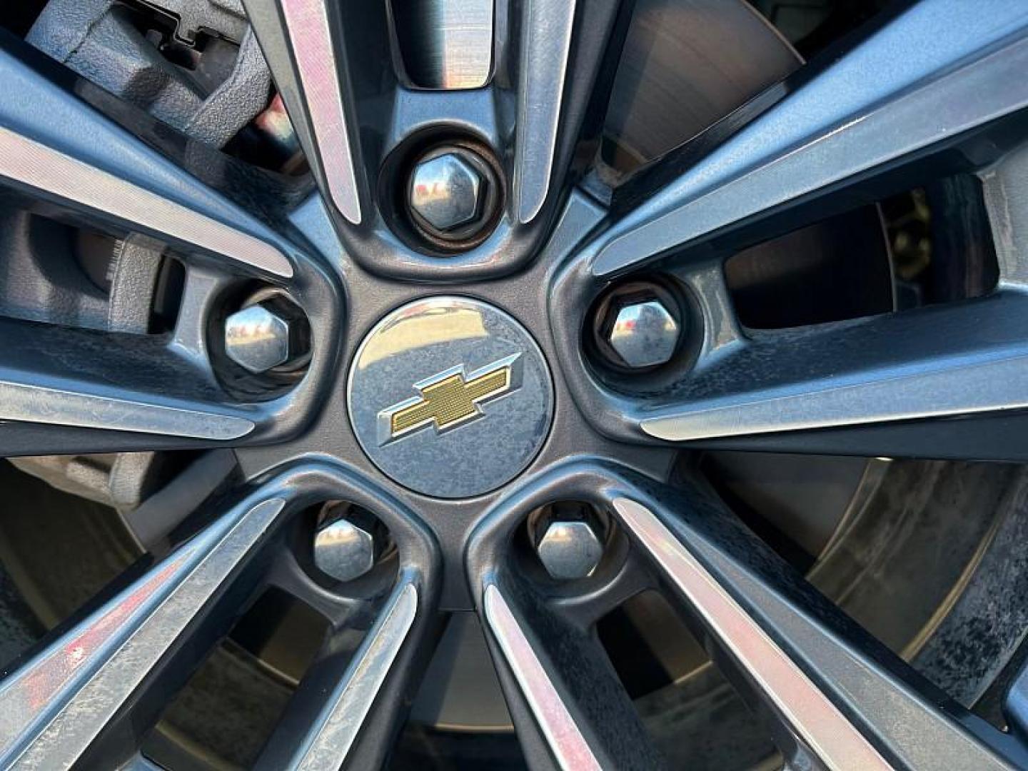 2025 WHITE Chevrolet Equinox (3GNAXHEG8SL) with an 4-Cyl Turbo 1.5 Liter engine, Automatic CVT transmission, located at 412 Auto Vista Drive, Palmdale, CA, 93551, (661) 945-0620, 34.592636, -118.136681 - Photo#10