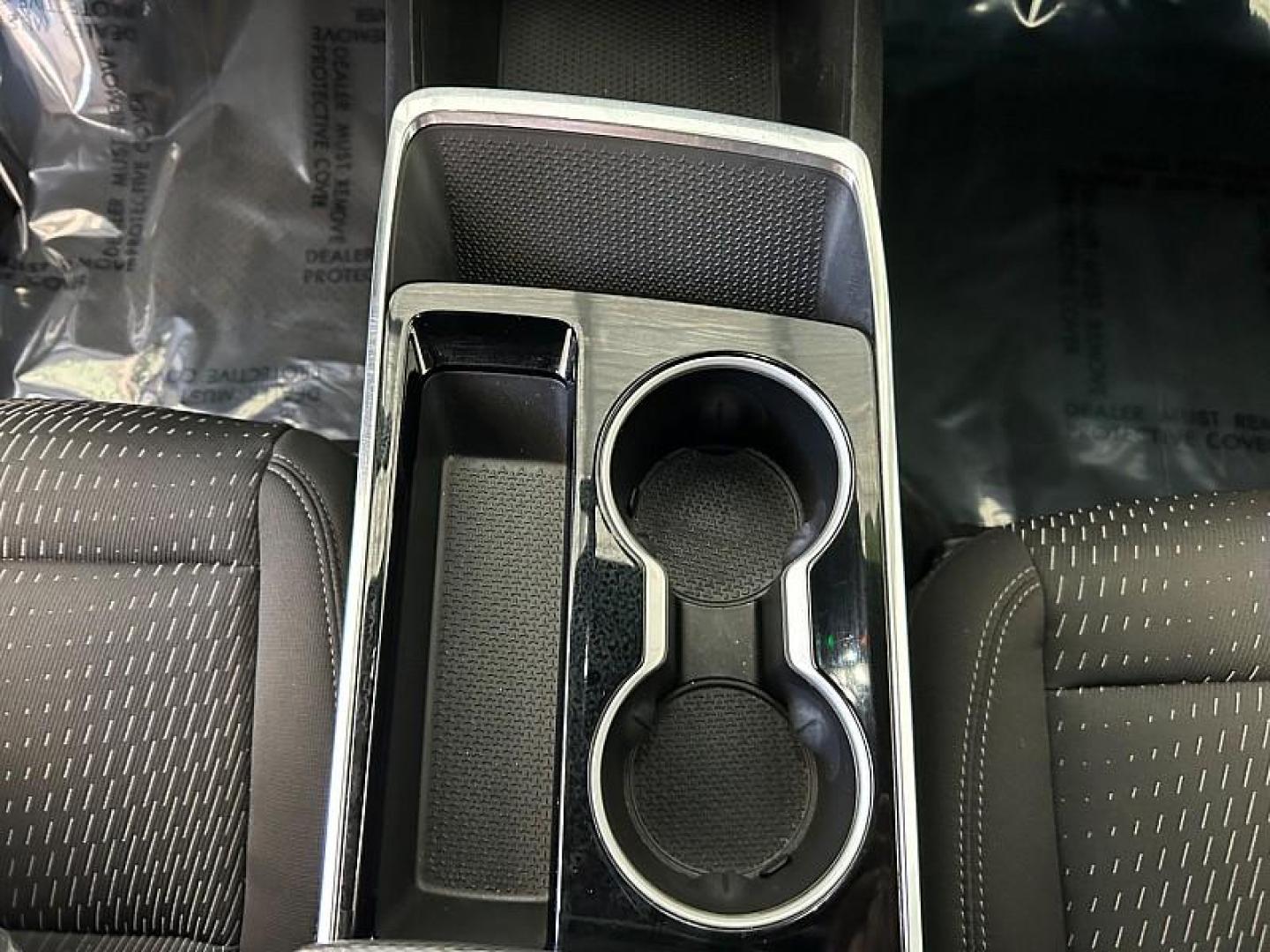 2025 WHITE Chevrolet Equinox (3GNAXHEG8SL) with an 4-Cyl Turbo 1.5 Liter engine, Automatic CVT transmission, located at 412 Auto Vista Drive, Palmdale, CA, 93551, (661) 945-0620, 34.592636, -118.136681 - Photo#17