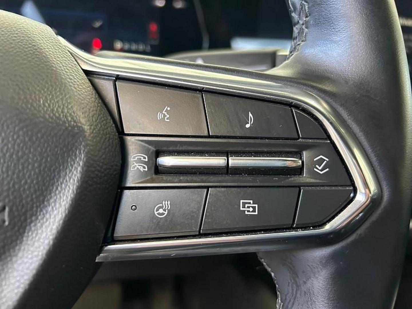 2025 WHITE Chevrolet Equinox (3GNAXHEG8SL) with an 4-Cyl Turbo 1.5 Liter engine, Automatic CVT transmission, located at 412 Auto Vista Drive, Palmdale, CA, 93551, (661) 945-0620, 34.592636, -118.136681 - Photo#21