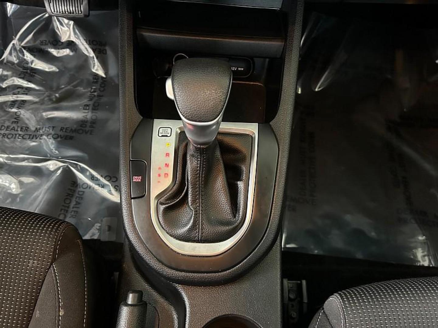 2021 WHITE Kia Forte (3KPF24AD1ME) with an 4-Cyl 2.0 Liter engine, Automatic IVT transmission, located at 412 Auto Vista Drive, Palmdale, CA, 93551, (661) 945-0620, 34.592636, -118.136681 - Photo#10