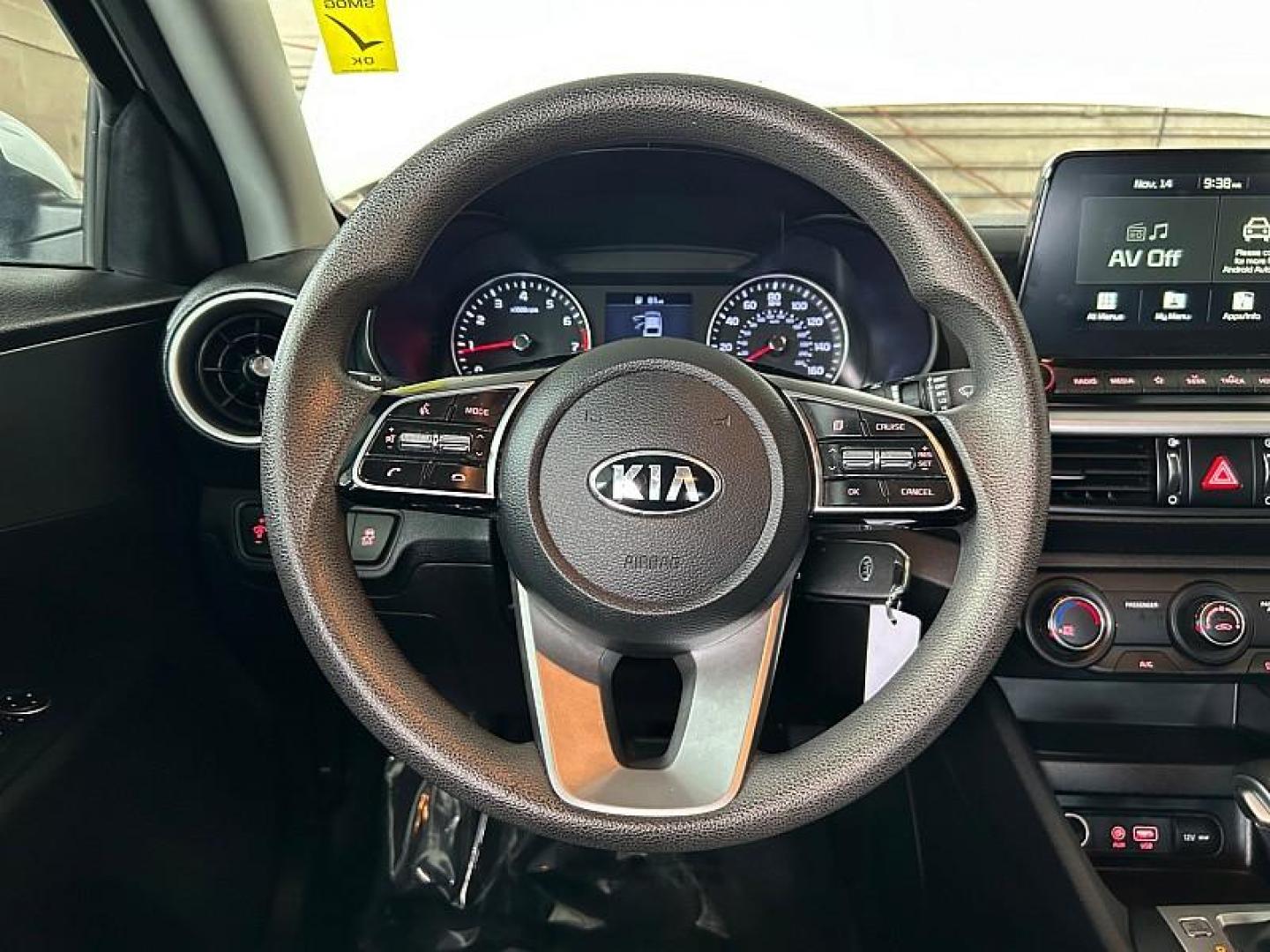 2021 WHITE Kia Forte (3KPF24AD1ME) with an 4-Cyl 2.0 Liter engine, Automatic IVT transmission, located at 412 Auto Vista Drive, Palmdale, CA, 93551, (661) 945-0620, 34.592636, -118.136681 - Photo#13