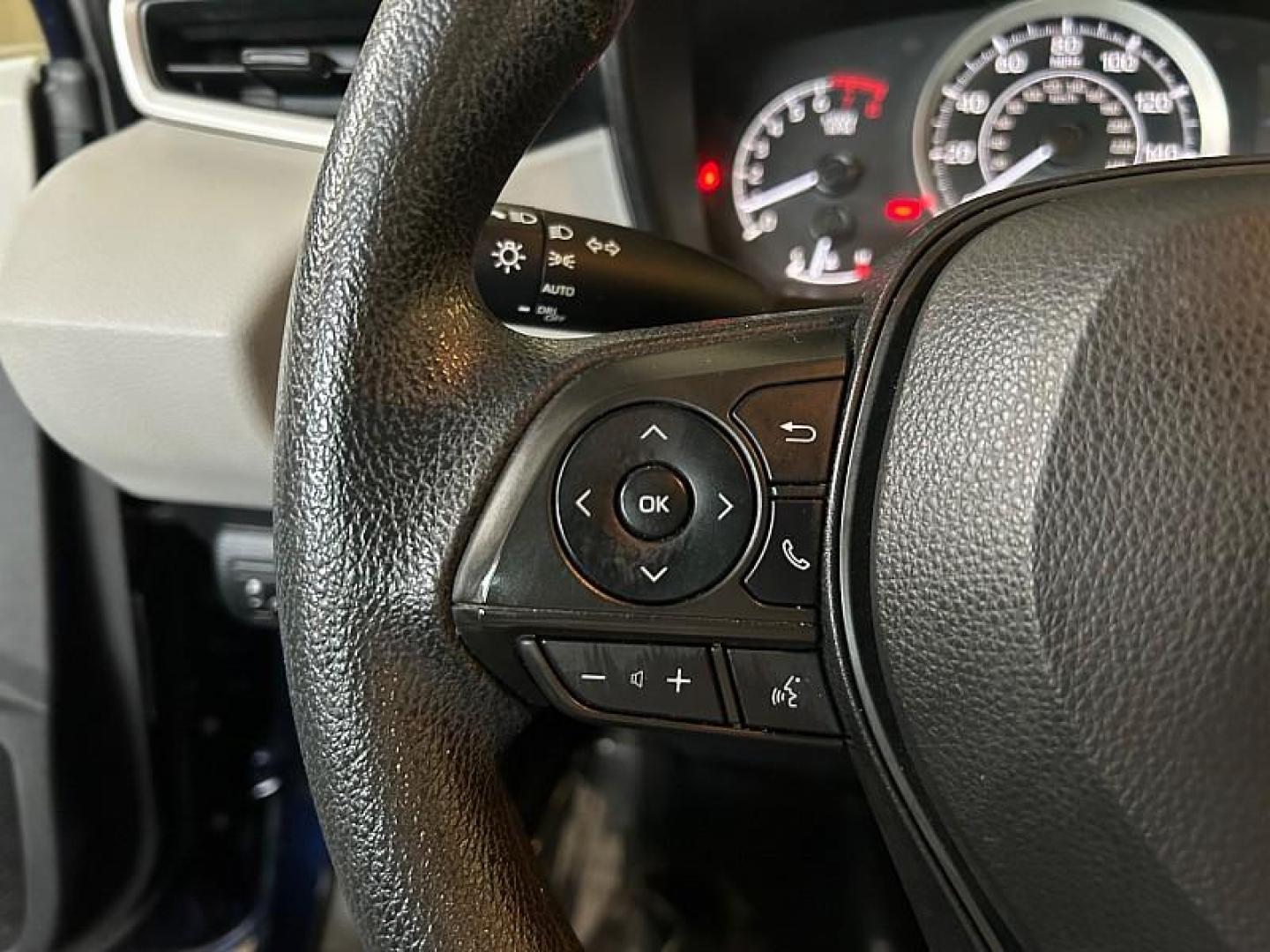 2022 BLUE Toyota Corolla (5YFEPMAE9NP) with an 4-Cyl 1.8 Liter engine, Automatic CVTi-S transmission, located at 412 Auto Vista Drive, Palmdale, CA, 93551, (661) 945-0620, 34.592636, -118.136681 - Photo#26