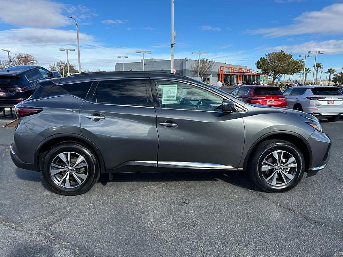 2021 GRAY Nissan Murano (5N1AZ2BJ9MC) with an V6 3.5 Liter engine, Automatic Xtronic CVT transmission, located at 412 Auto Vista Drive, Palmdale, CA, 93551, (661) 945-0620, 34.592636, -118.136681 - Photo#5