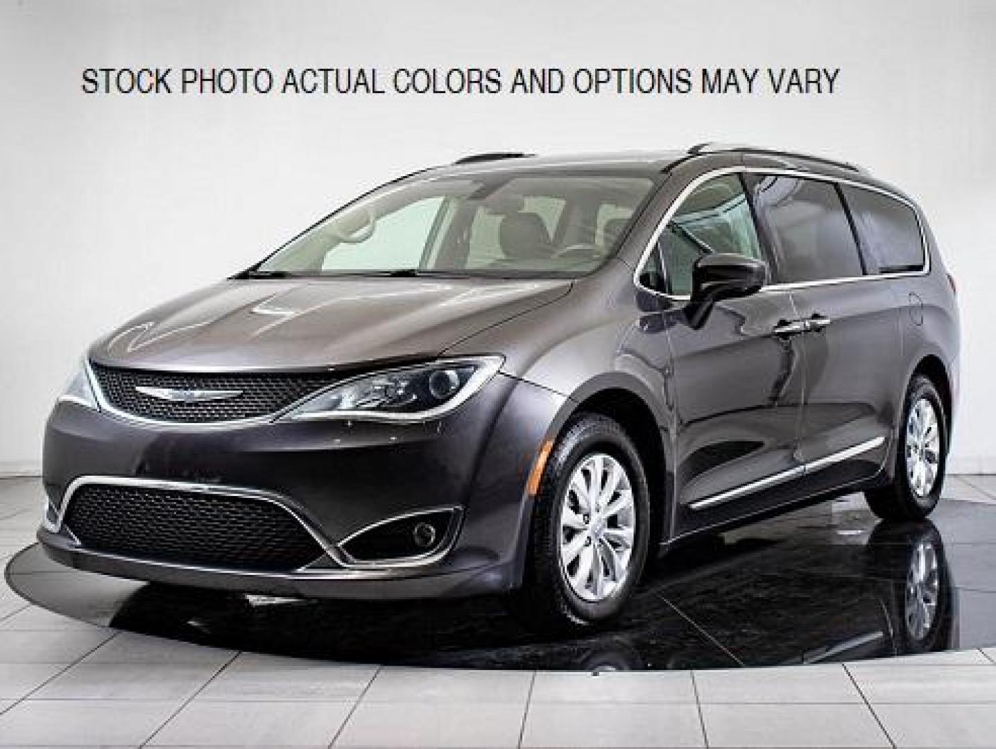 2019 /GRAY Chrysler Pacifica (2C4RC1FG4KR) with an V6 3.6 Liter engine, Automatic 9-Spd transmission, located at 412 Auto Vista Drive, Palmdale, CA, 93551, (661) 945-0620, 34.592636, -118.136681 - Photo#0