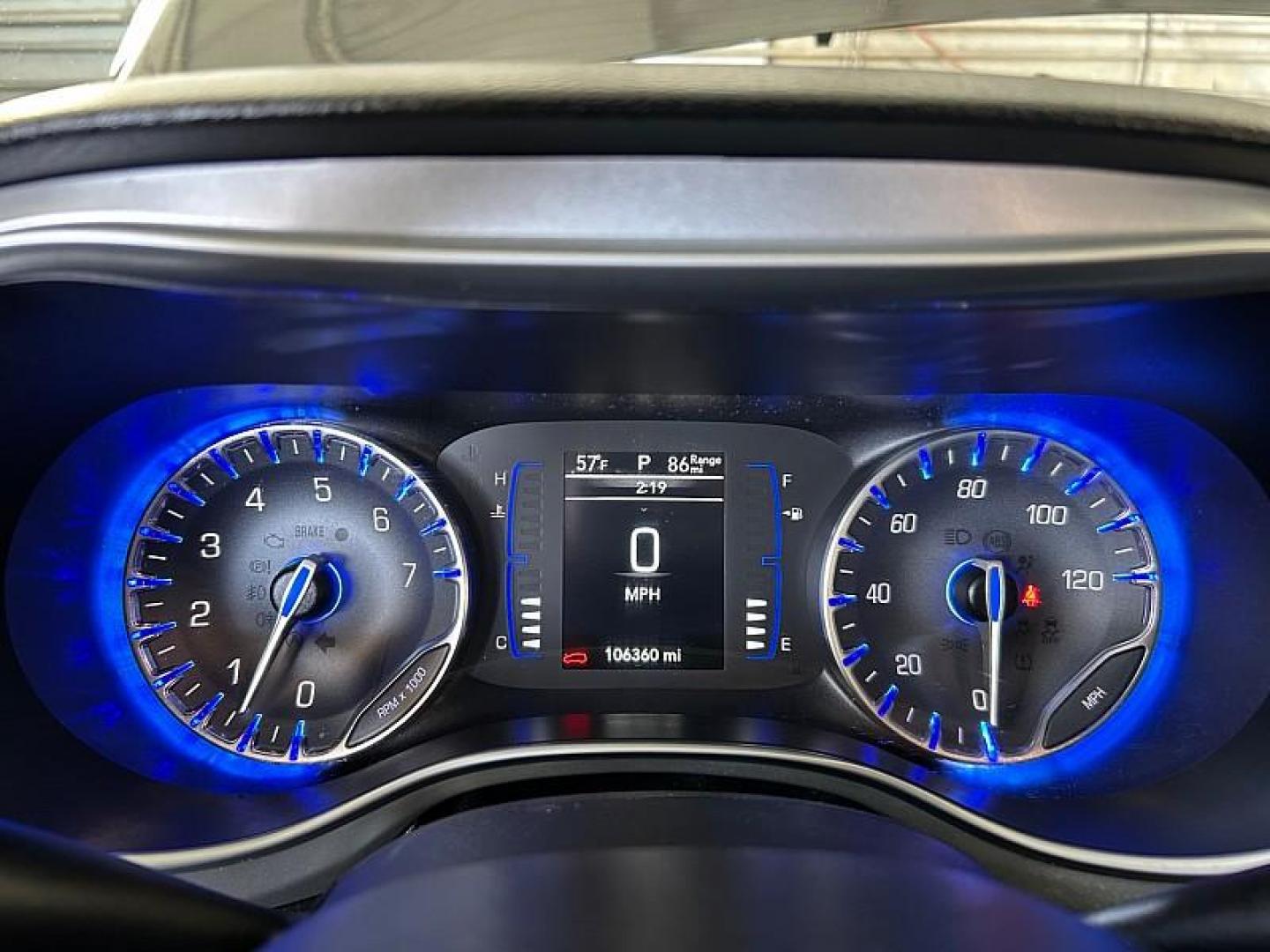 2019 /GRAY Chrysler Pacifica (2C4RC1FG4KR) with an V6 3.6 Liter engine, Automatic 9-Spd transmission, located at 412 Auto Vista Drive, Palmdale, CA, 93551, (661) 945-0620, 34.592636, -118.136681 - Photo#24