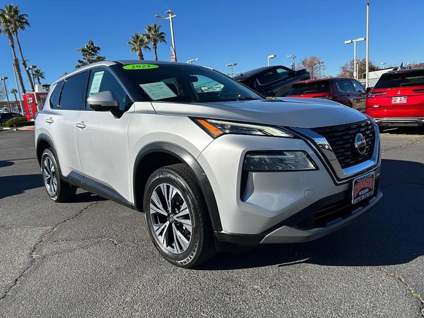 2021 SILVER Nissan Rogue (5N1AT3BBXMC) with an 4-Cyl 2.5 Liter engine, Automatic CVT w/Xtronic transmission, located at 412 Auto Vista Drive, Palmdale, CA, 93551, (661) 945-0620, 34.592636, -118.136681 - Photo#0