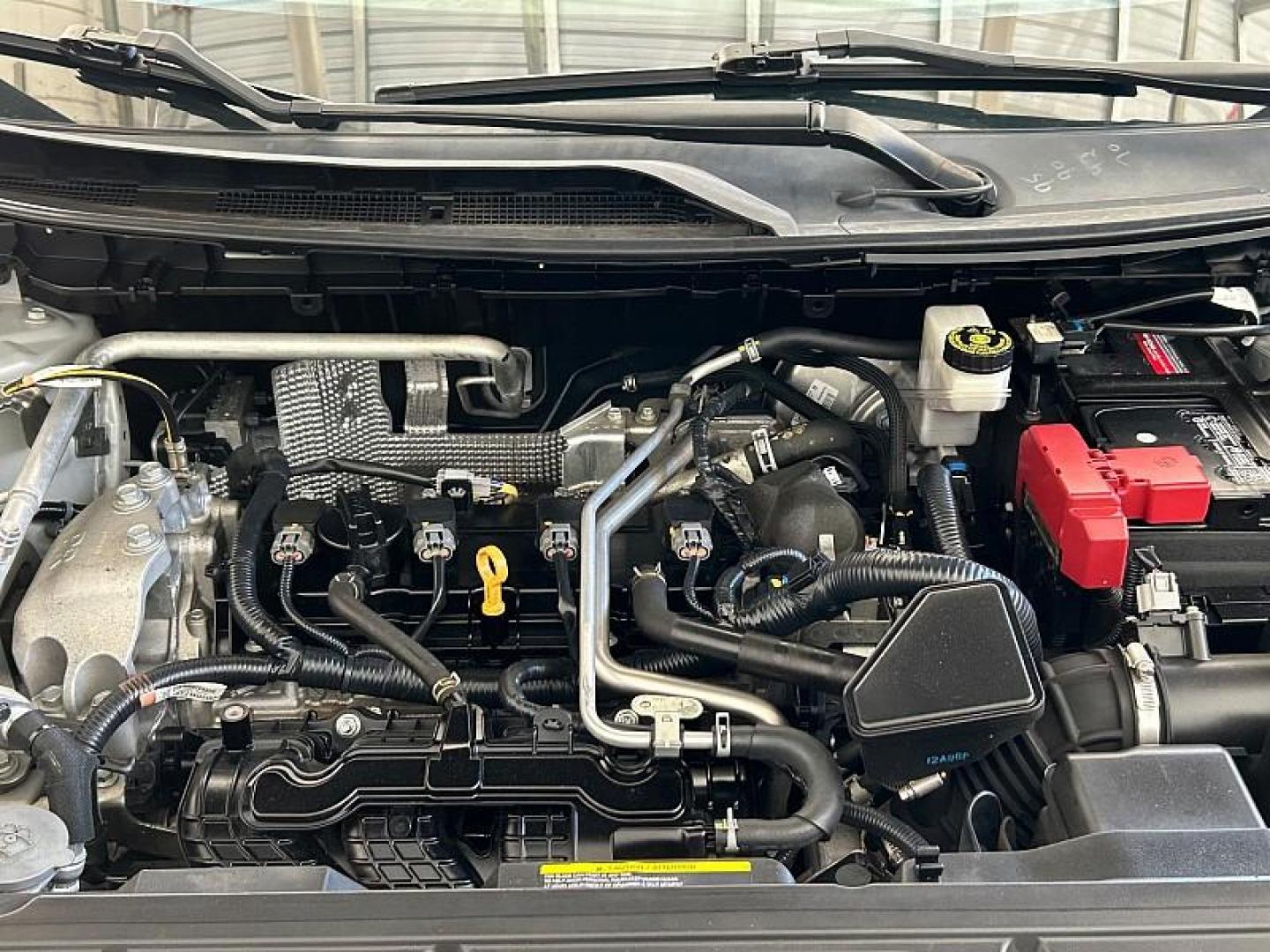 2021 SILVER Nissan Rogue (5N1AT3BBXMC) with an 4-Cyl 2.5 Liter engine, Automatic CVT w/Xtronic transmission, located at 412 Auto Vista Drive, Palmdale, CA, 93551, (661) 945-0620, 34.592636, -118.136681 - Photo#26