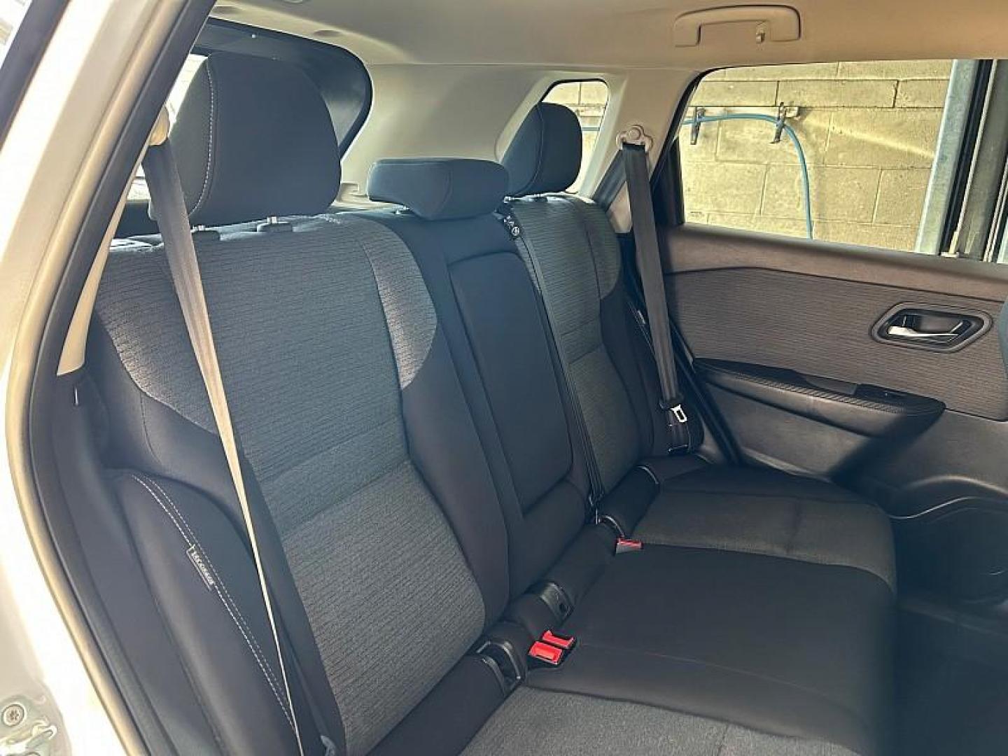 2021 SILVER Nissan Rogue (5N1AT3BBXMC) with an 4-Cyl 2.5 Liter engine, Automatic CVT w/Xtronic transmission, located at 412 Auto Vista Drive, Palmdale, CA, 93551, (661) 945-0620, 34.592636, -118.136681 - Photo#28