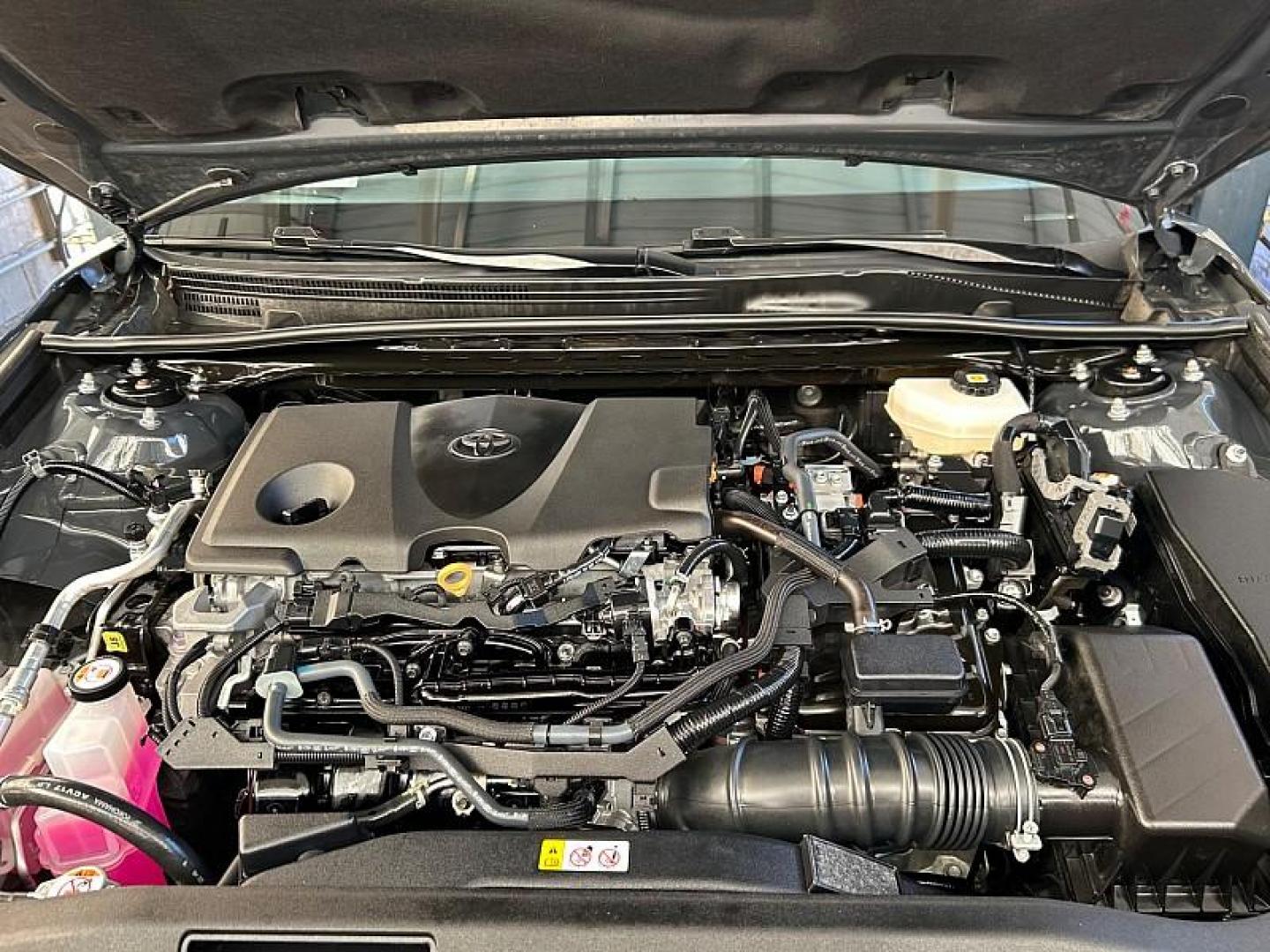 2025 GRAY Toyota Camry (4T1DAACK6SU) with an 4-Cyl Hybrid 2.5 Liter engine, Automatic CVT transmission, located at 412 Auto Vista Drive, Palmdale, CA, 93551, (661) 945-0620, 34.592636, -118.136681 - Photo#37