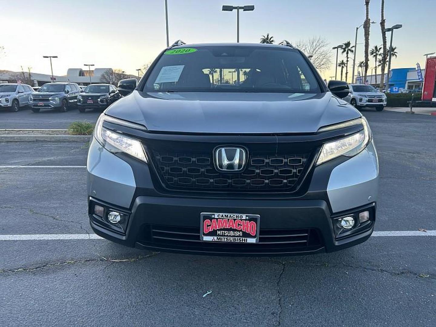 2020 GRAY Honda Passport (5FNYF7H9XLB) with an V6 i-VTEC 3.5 Liter engine, Automatic 9-Spd transmission, located at 412 Auto Vista Drive, Palmdale, CA, 93551, (661) 945-0620, 34.592636, -118.136681 - Photo#1