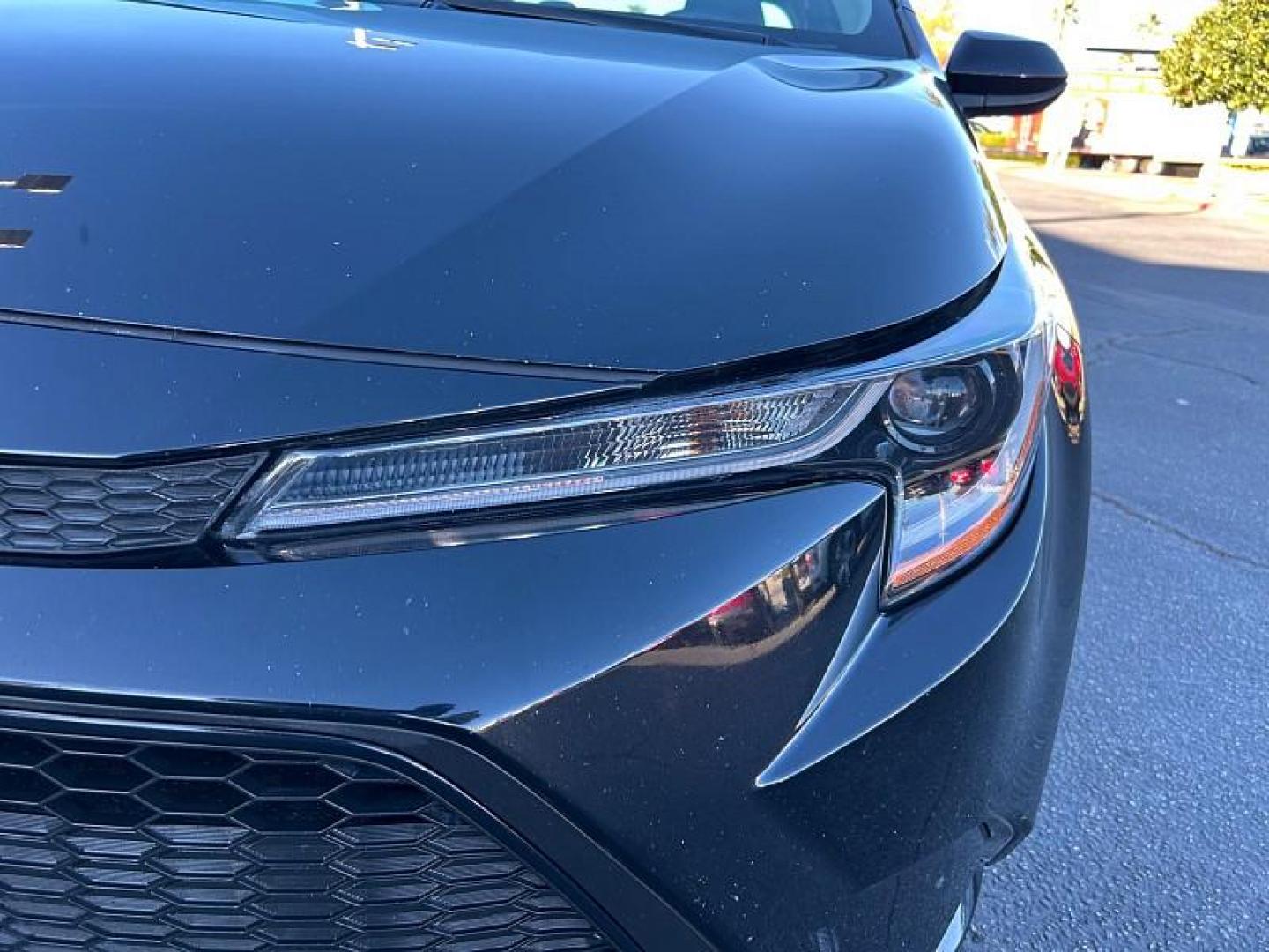 2022 BLACK Toyota Corolla (5YFEPMAE9NP) with an 4-Cyl 1.8 Liter engine, Automatic CVTi-S transmission, located at 412 Auto Vista Drive, Palmdale, CA, 93551, (661) 945-0620, 34.592636, -118.136681 - Photo#8