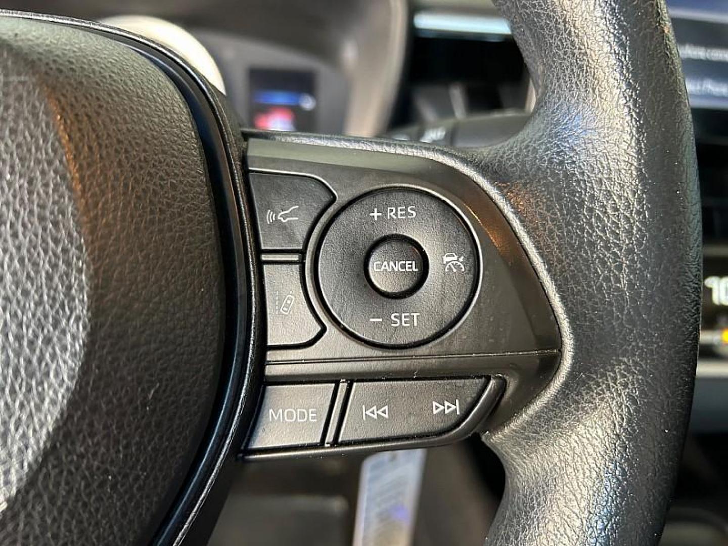 2022 BLACK Toyota Corolla (5YFEPMAE9NP) with an 4-Cyl 1.8 Liter engine, Automatic CVTi-S transmission, located at 412 Auto Vista Drive, Palmdale, CA, 93551, (661) 945-0620, 34.592636, -118.136681 - Photo#26