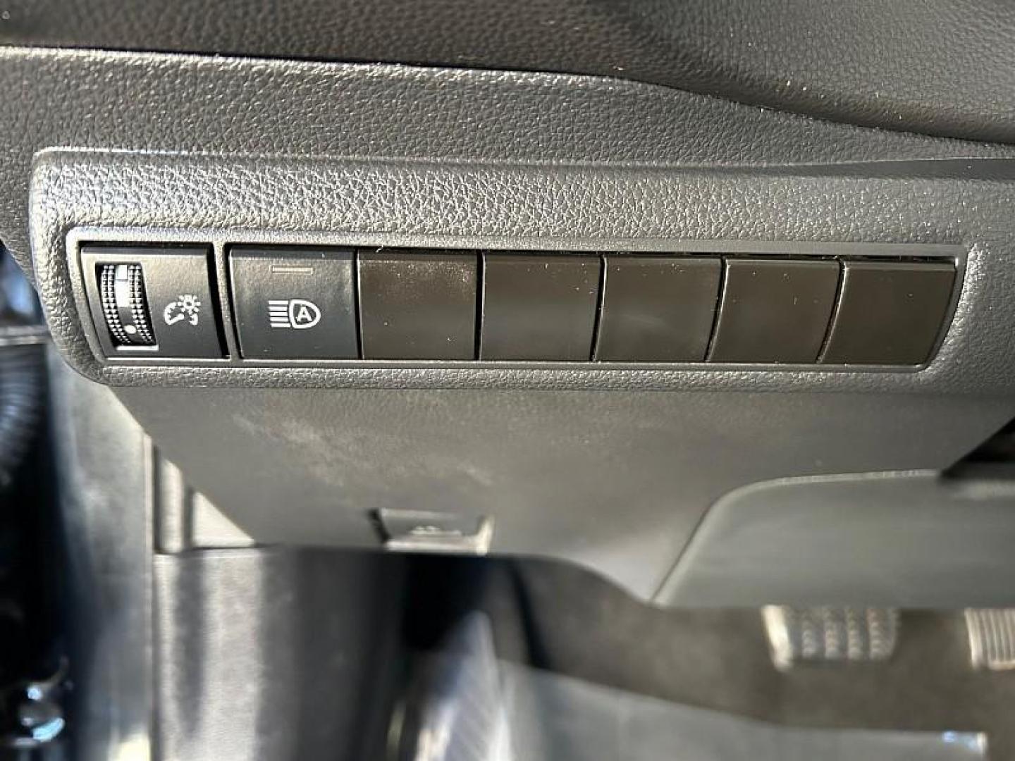 2022 BLACK Toyota Corolla (5YFEPMAE9NP) with an 4-Cyl 1.8 Liter engine, Automatic CVTi-S transmission, located at 412 Auto Vista Drive, Palmdale, CA, 93551, (661) 945-0620, 34.592636, -118.136681 - Photo#29