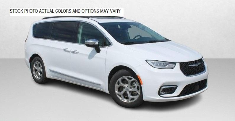 photo of 2023 Chrysler Pacifica