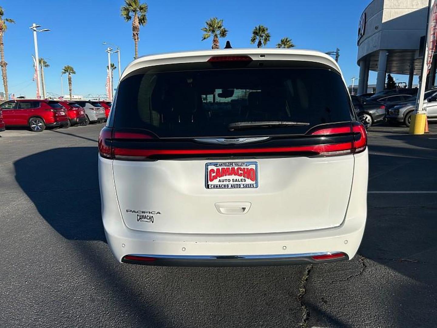 2023 WHITE Chrysler Pacifica (2C4RC1BG8PR) with an V6 3.6 Liter engine, Automatic 9-Spd transmission, located at 412 Auto Vista Drive, Palmdale, CA, 93551, (661) 945-0620, 34.592636, -118.136681 - Photo#8
