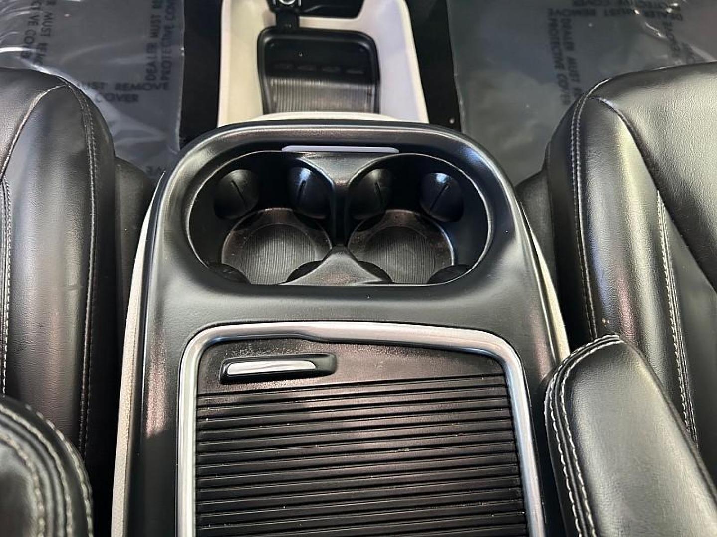 2023 WHITE Chrysler Pacifica (2C4RC1BG8PR) with an V6 3.6 Liter engine, Automatic 9-Spd transmission, located at 412 Auto Vista Drive, Palmdale, CA, 93551, (661) 945-0620, 34.592636, -118.136681 - Photo#27