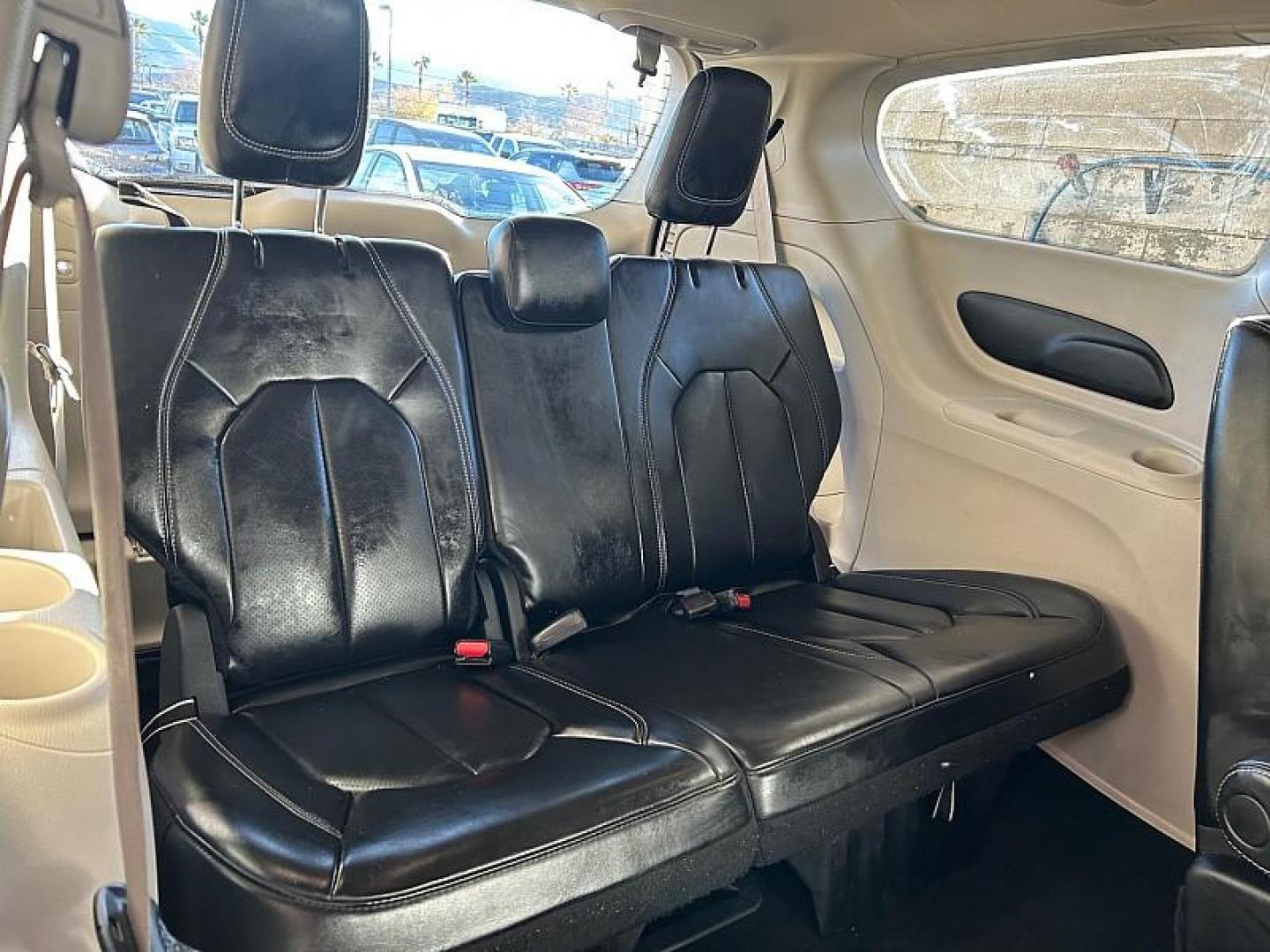 2023 WHITE Chrysler Pacifica (2C4RC1BG8PR) with an V6 3.6 Liter engine, Automatic 9-Spd transmission, located at 412 Auto Vista Drive, Palmdale, CA, 93551, (661) 945-0620, 34.592636, -118.136681 - Photo#31