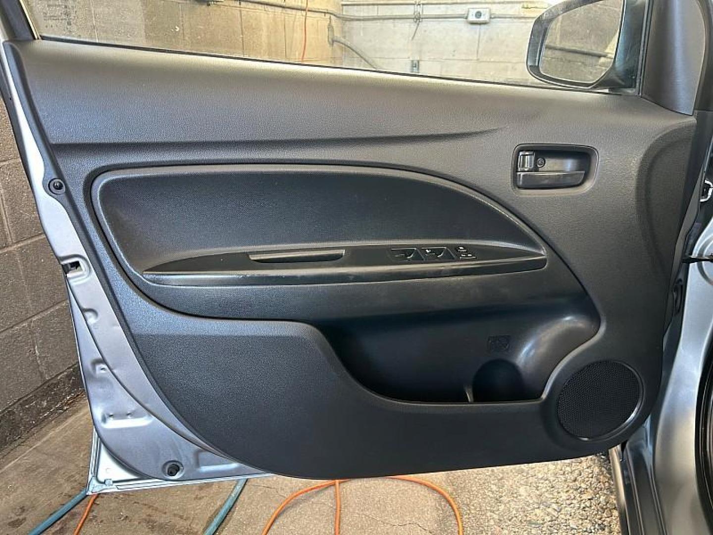 2022 GRAY Mitsubishi Mirage (ML32AUHJ4NH) with an 3-Cyl 1.2 Liter engine, Automatic CVT transmission, located at 412 Auto Vista Drive, Palmdale, CA, 93551, (661) 945-0620, 34.592636, -118.136681 - Photo#9