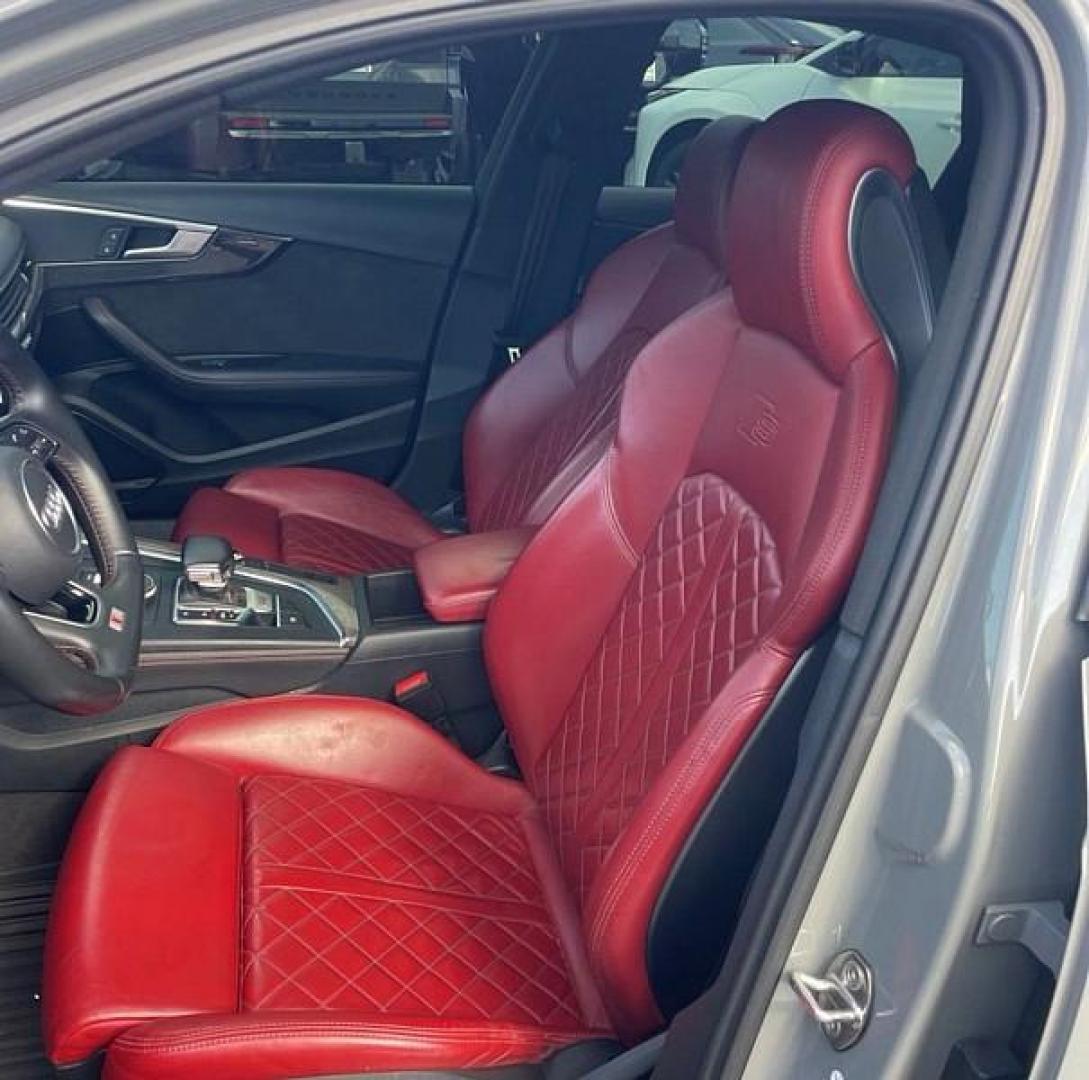 2019 GRAY Audi S4 (WAUB4AF42KA) with an 6-Cyl Turbo 3.0 Liter engine, Automatic 8-Spd and Tiptronic transmission, located at 412 Auto Vista Drive, Palmdale, CA, 93551, (661) 945-0620, 34.592636, -118.136681 - Photo#1