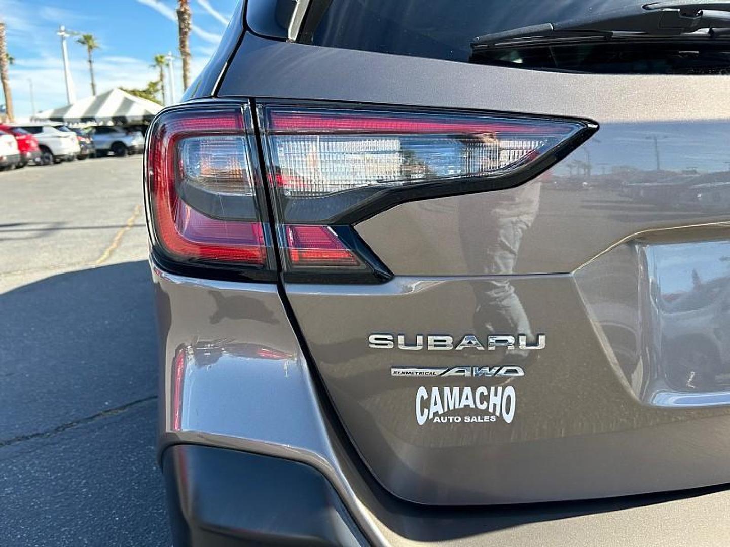 2022 BROWN Subaru Outback (4S4BTANC7N3) with an 4-Cyl 2.5 Liter engine, Automatic CVT w/Lineartronic transmission, located at 412 Auto Vista Drive, Palmdale, CA, 93551, (661) 945-0620, 34.592636, -118.136681 - Photo#16