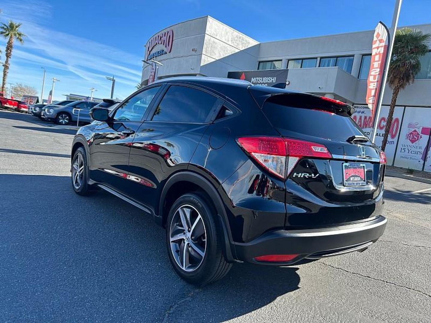 2022 BLACK Honda HR-V (3CZRU5H77NM) with an 4-Cyl i-VTEC 1.8 Liter engine, Automatic CVT w/Sport Mode transmission, located at 412 Auto Vista Drive, Palmdale, CA, 93551, (661) 945-0620, 34.592636, -118.136681 - Photo#8