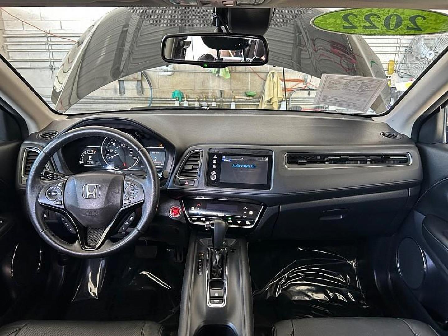 2022 BLACK Honda HR-V (3CZRU5H77NM) with an 4-Cyl i-VTEC 1.8 Liter engine, Automatic CVT w/Sport Mode transmission, located at 412 Auto Vista Drive, Palmdale, CA, 93551, (661) 945-0620, 34.592636, -118.136681 - Photo#21