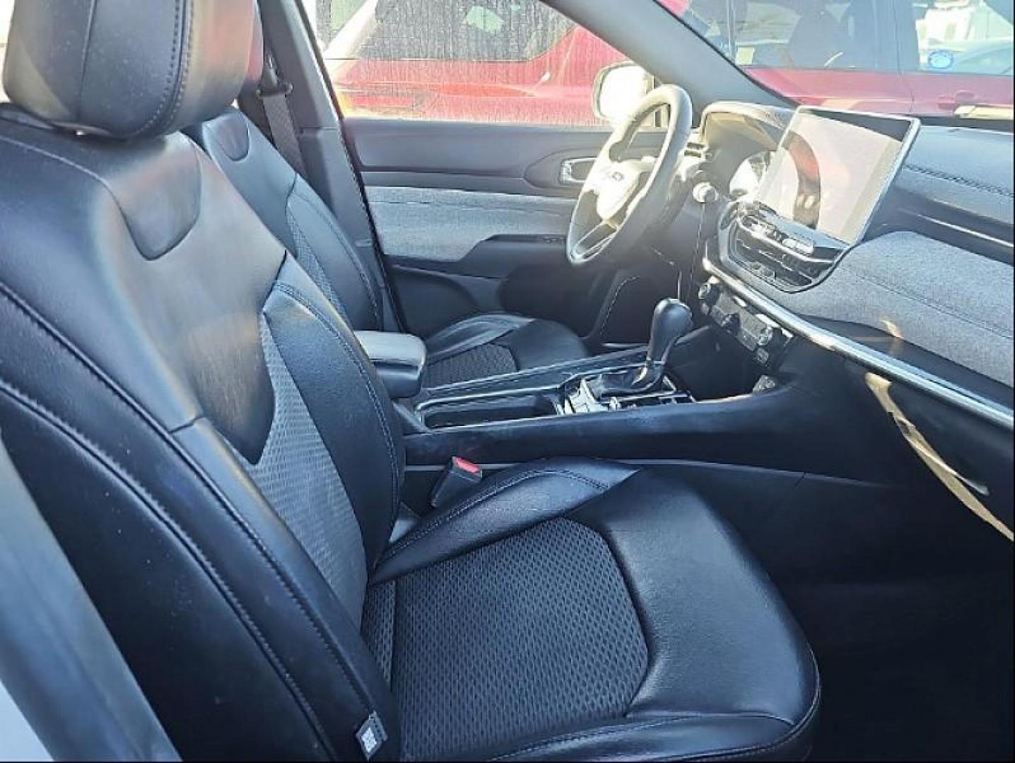 2023 WHITE Jeep Compass (3C4NJDBN2PT) with an 4-Cyl Turbo 2.0 Liter engine, Automatic 8-Spd transmission, located at 412 Auto Vista Drive, Palmdale, CA, 93551, (661) 945-0620, 34.592636, -118.136681 - Photo#0