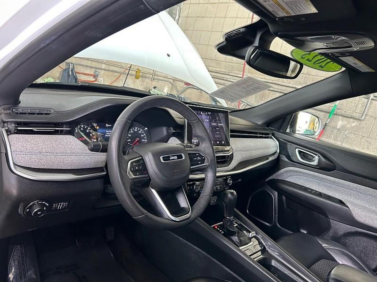 2023 WHITE Jeep Compass (3C4NJDBN2PT) with an 4-Cyl Turbo 2.0 Liter engine, Automatic 8-Spd transmission, located at 412 Auto Vista Drive, Palmdale, CA, 93551, (661) 945-0620, 34.592636, -118.136681 - Photo#16