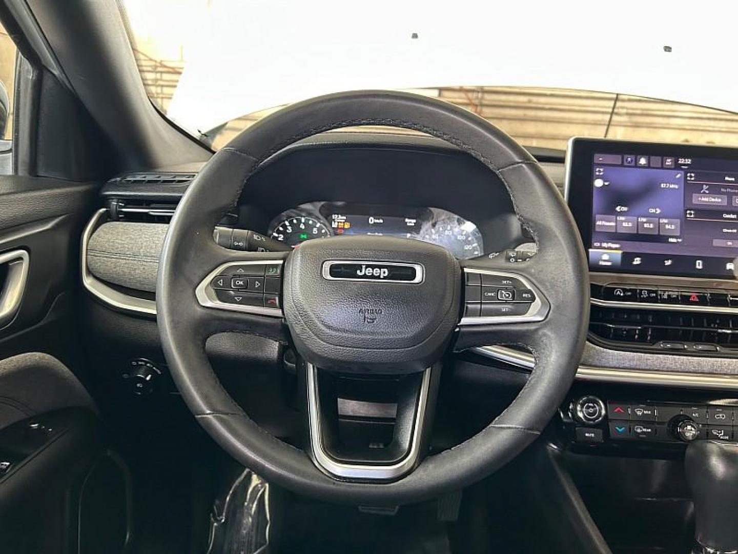 2023 WHITE Jeep Compass (3C4NJDBN2PT) with an 4-Cyl Turbo 2.0 Liter engine, Automatic 8-Spd transmission, located at 412 Auto Vista Drive, Palmdale, CA, 93551, (661) 945-0620, 34.592636, -118.136681 - Photo#22