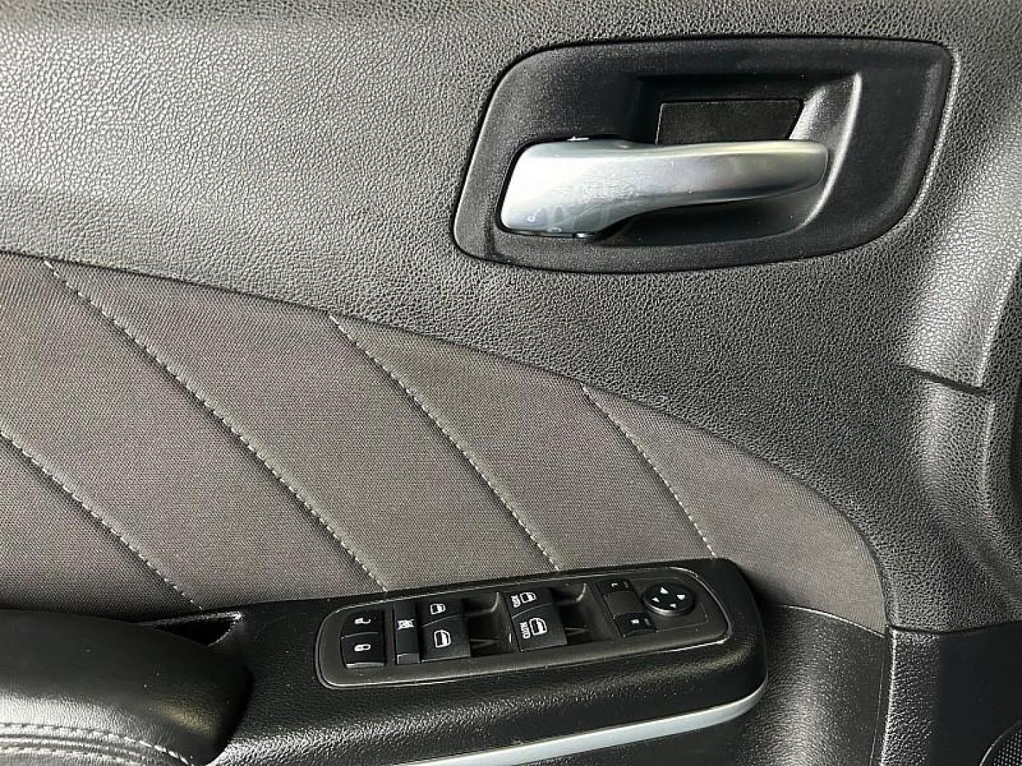 2022 WHITE Dodge Charger (2C3CDXBG5NH) with an V6 3.6 Liter engine, Automatic 8-Spd w/AutoStick transmission, located at 412 Auto Vista Drive, Palmdale, CA, 93551, (661) 945-0620, 34.592636, -118.136681 - Photo#29