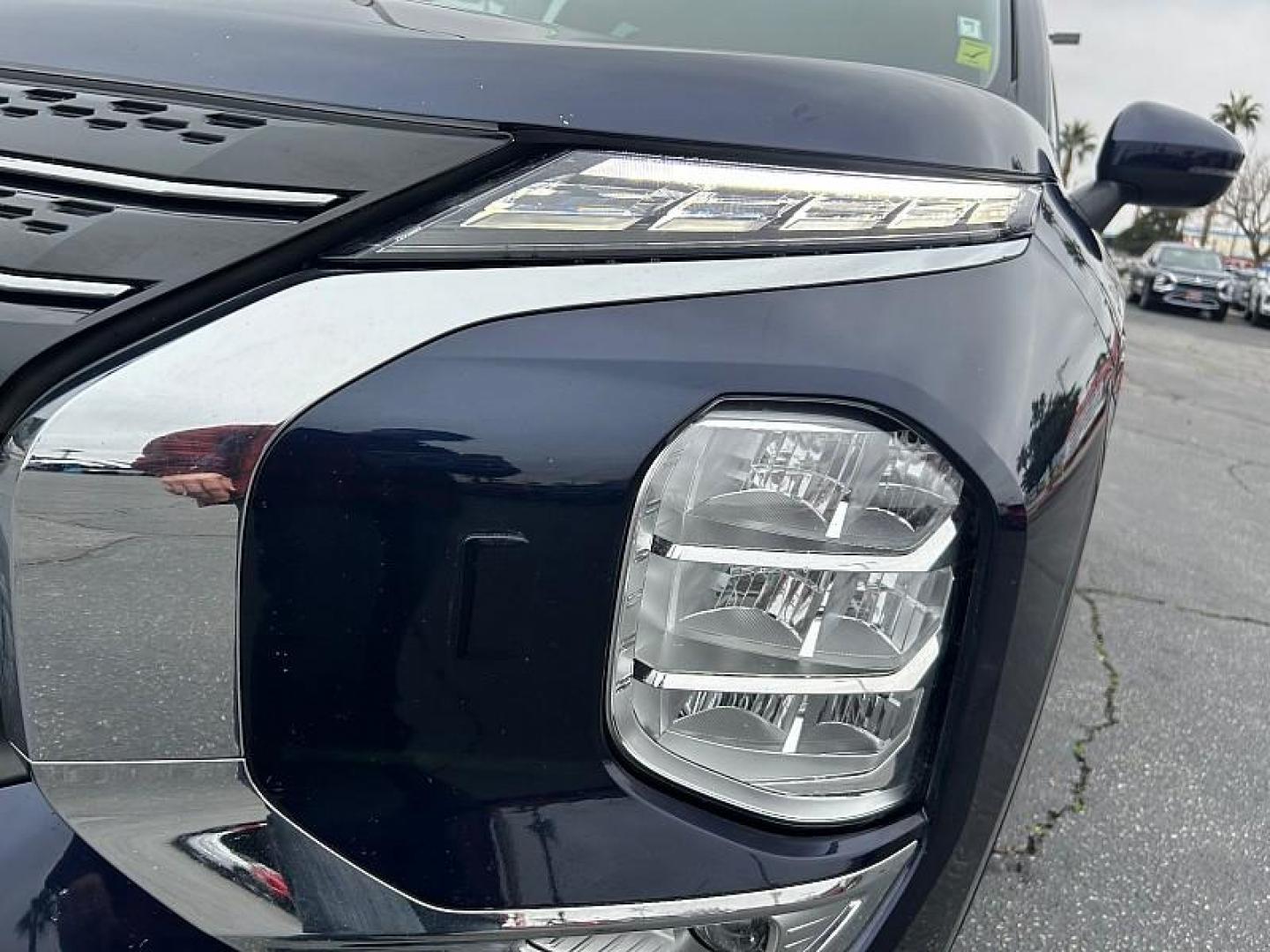 2023 BLUE Mitsubishi Outlander (JA4J4UA83PZ) with an 4-Cyl 2.5 Liter engine, Automatic CVT transmission, located at 412 Auto Vista Drive, Palmdale, CA, 93551, (661) 945-0620, 34.592636, -118.136681 - Photo#10