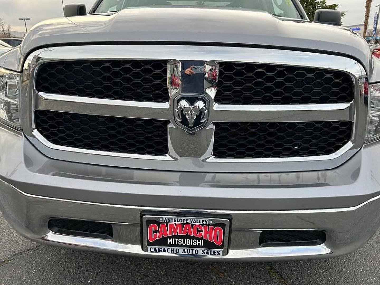 2024 SILVER Ram 1500 Classic 2WD (1C6RR6GG8RS) with an 6-Cyl 3.6 Liter engine, Automatic 8-Spd transmission, located at 412 Auto Vista Drive, Palmdale, CA, 93551, (661) 945-0620, 34.592636, -118.136681 - Photo#8