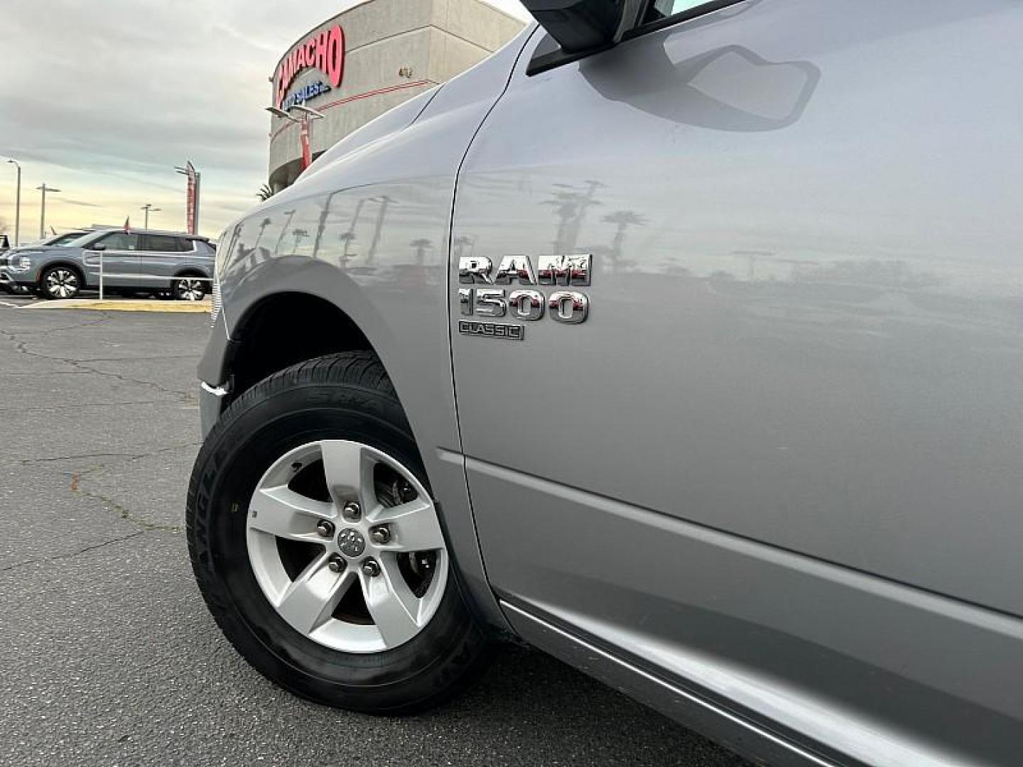 2024 SILVER Ram 1500 Classic 2WD (1C6RR6GG8RS) with an 6-Cyl 3.6 Liter engine, Automatic 8-Spd transmission, located at 412 Auto Vista Drive, Palmdale, CA, 93551, (661) 945-0620, 34.592636, -118.136681 - Photo#9