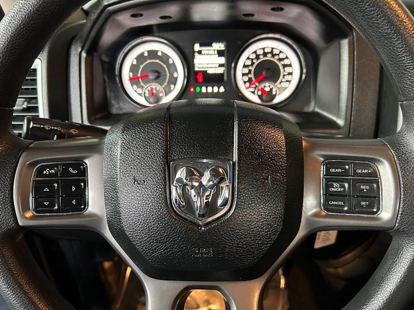 2024 SILVER Ram 1500 Classic 2WD (1C6RR6GG8RS) with an 6-Cyl 3.6 Liter engine, Automatic 8-Spd transmission, located at 412 Auto Vista Drive, Palmdale, CA, 93551, (661) 945-0620, 34.592636, -118.136681 - Photo#19