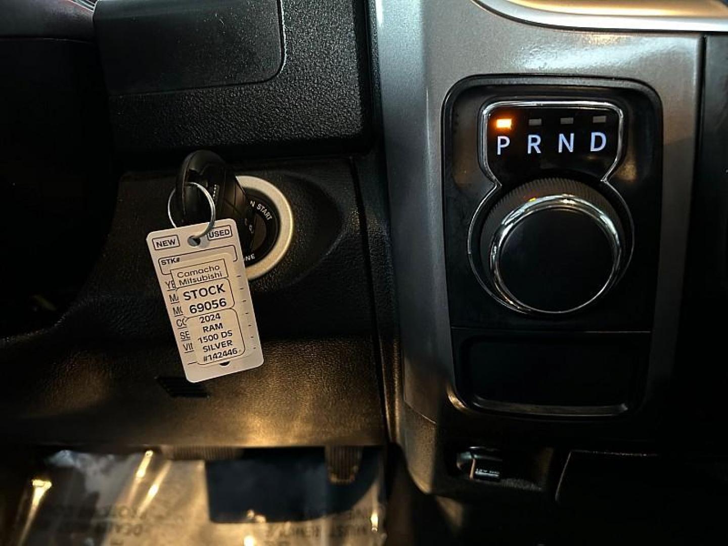 2024 SILVER Ram 1500 Classic 2WD (1C6RR6GG8RS) with an 6-Cyl 3.6 Liter engine, Automatic 8-Spd transmission, located at 412 Auto Vista Drive, Palmdale, CA, 93551, (661) 945-0620, 34.592636, -118.136681 - Photo#21