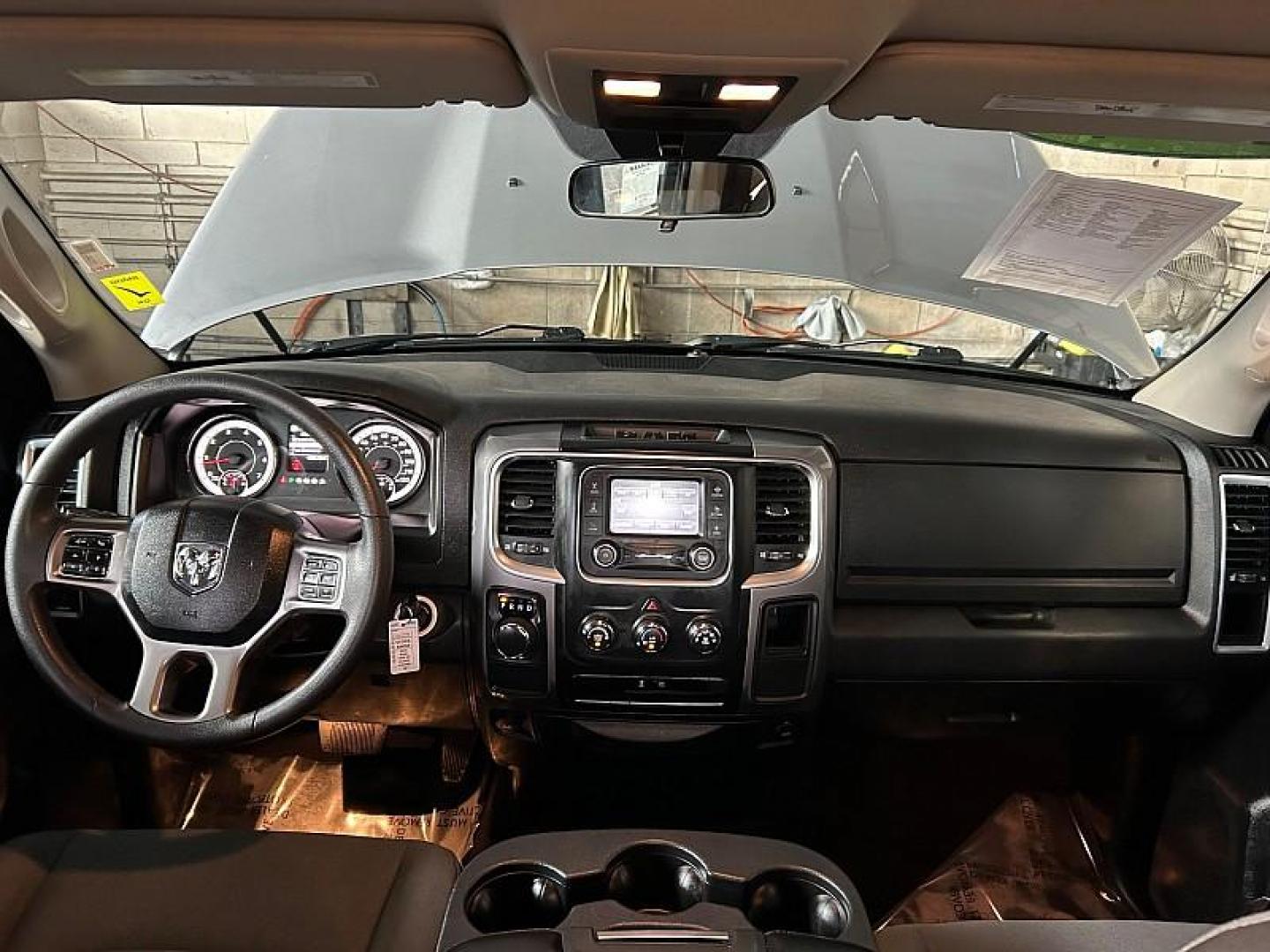 2024 SILVER Ram 1500 Classic 2WD (1C6RR6GG8RS) with an 6-Cyl 3.6 Liter engine, Automatic 8-Spd transmission, located at 412 Auto Vista Drive, Palmdale, CA, 93551, (661) 945-0620, 34.592636, -118.136681 - Photo#22