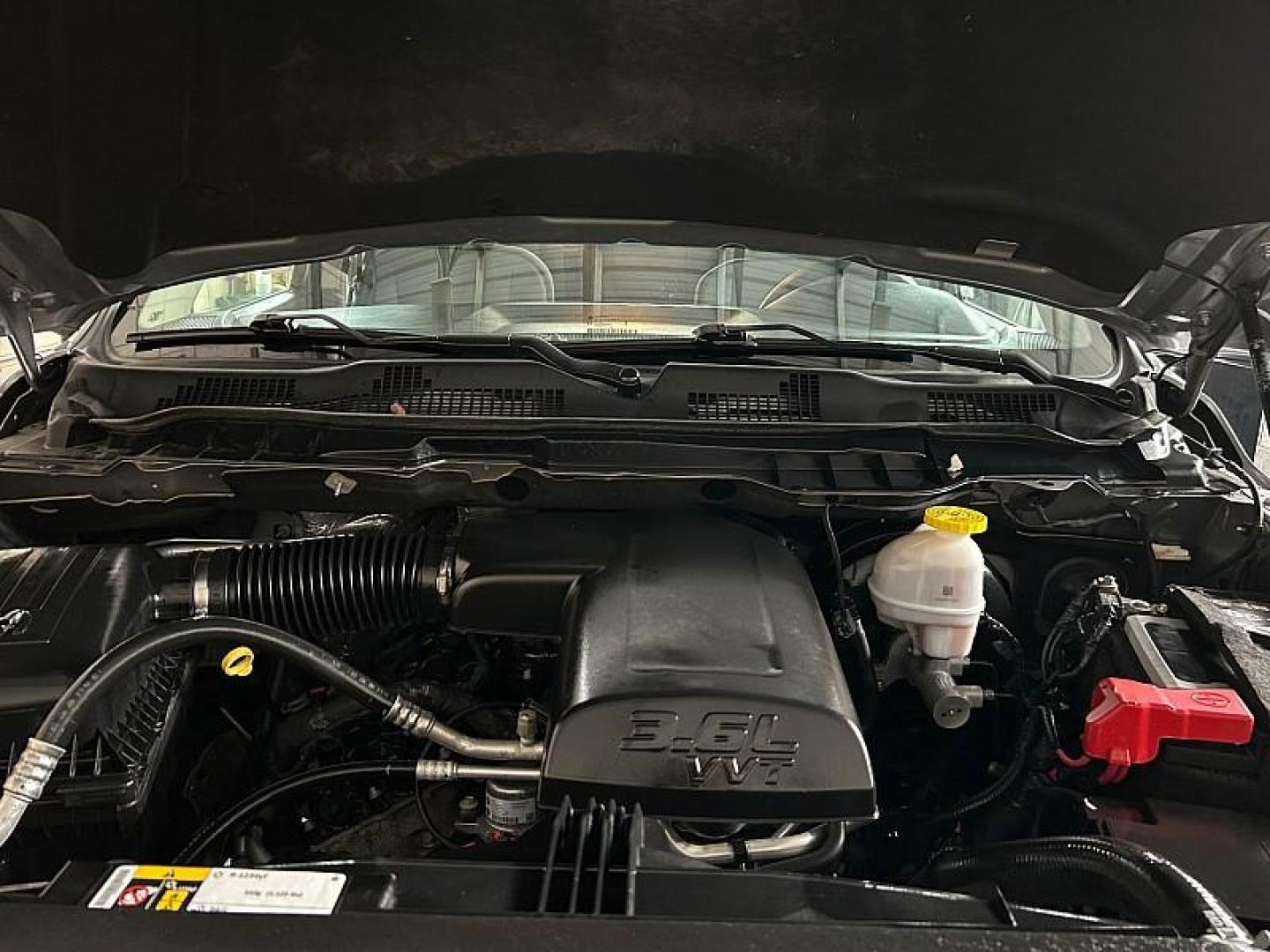 2024 SILVER Ram 1500 Classic 2WD (1C6RR6GG8RS) with an 6-Cyl 3.6 Liter engine, Automatic 8-Spd transmission, located at 412 Auto Vista Drive, Palmdale, CA, 93551, (661) 945-0620, 34.592636, -118.136681 - Photo#29